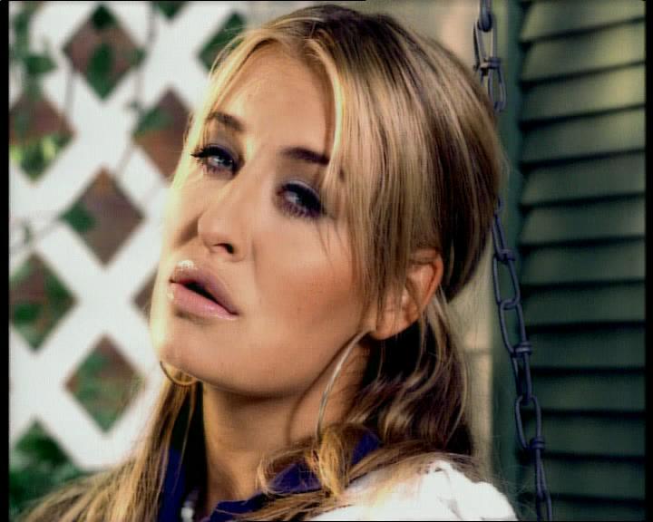 Index of /thumbnails/Vrazheskie/Sarah Connor/Just One Last Dance (feat ...